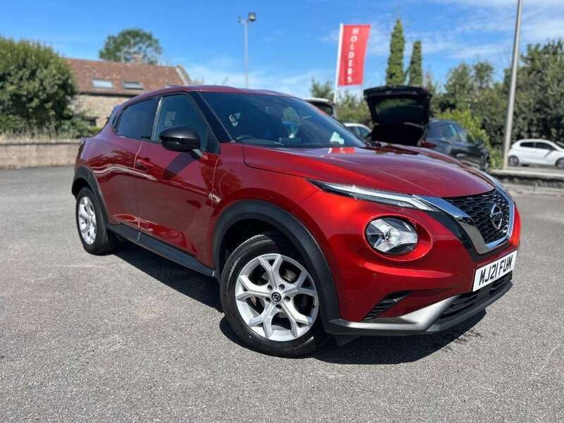 Red Used 2021 Nissan Juke N-Connecta SUV | £13,280 (Fair price) - Image 1/4