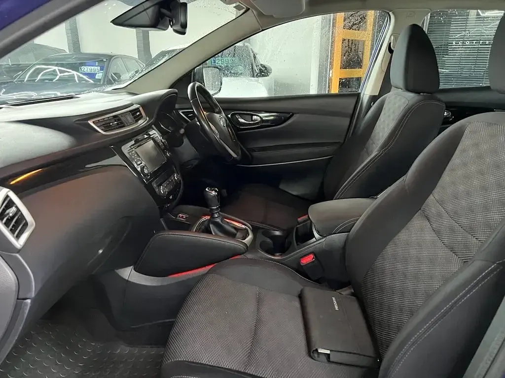 Used Nissan Qashqai N-TEC 110 HP (80 kW) 2016 Blue SUV