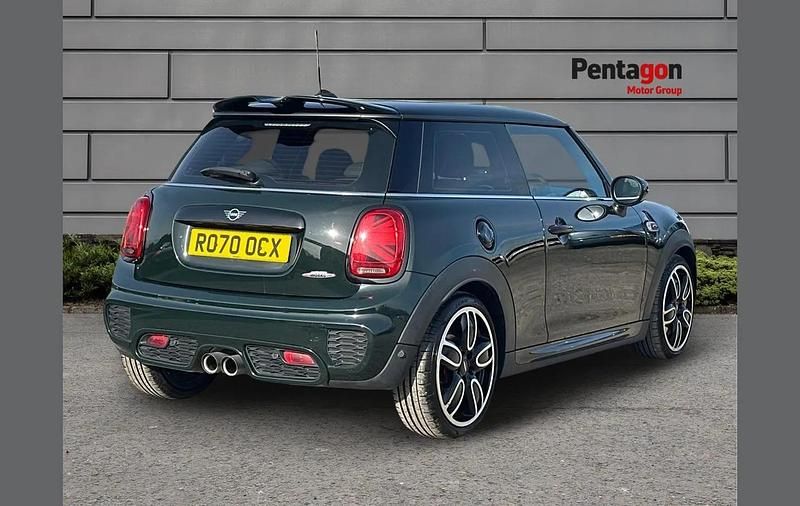 Used Mini John Cooper Works 228 HP (167 kW) 2020 Green Hatchback