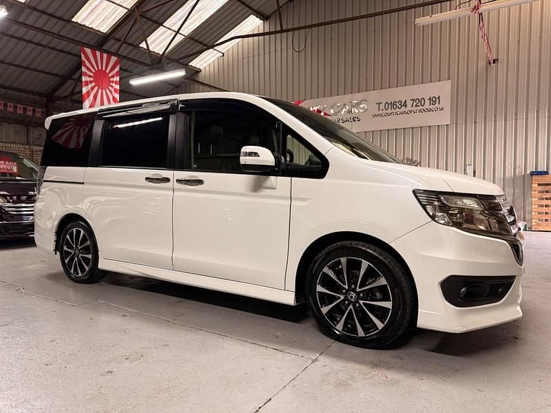 Used Honda Stepwgn Cool 2012 White MPV