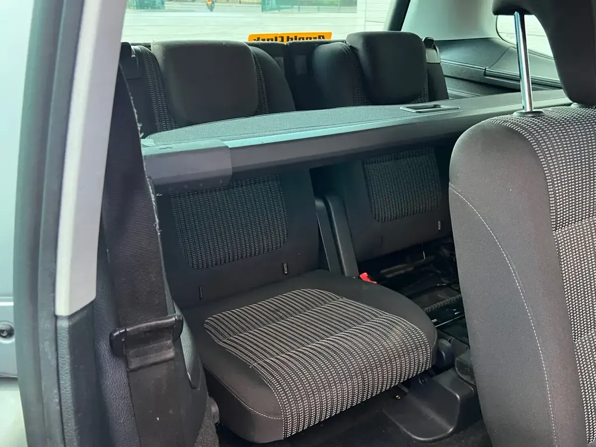 Used Seat Alhambra SE 2016 Silver MPV