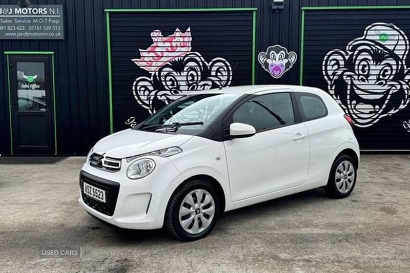 Used Citroën C1 Feel 68 HP (50 kW) 2017 White Hatchback