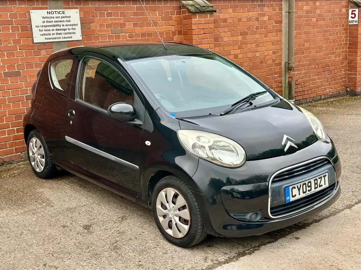 Używany Citroën C1 VTR Sport 68 KM (50 kW) 2009 Czarny Hatchback