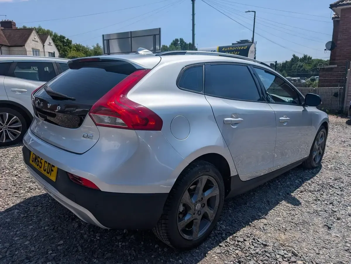 Used Volvo V40 2015 Silver Hatchback