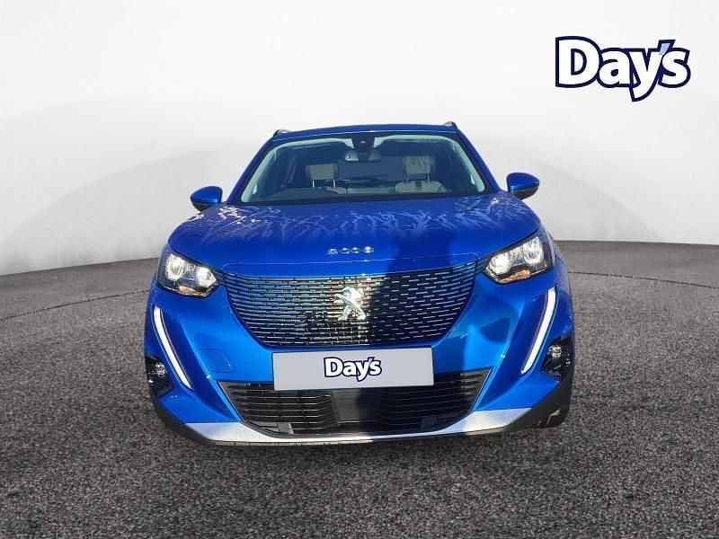 Used Peugeot e-2008 Allure Premium 100 kW (136 HP) 2021 Blue SUV