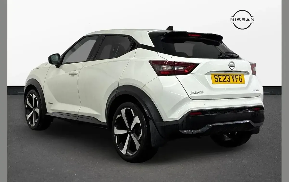 Used Nissan Juke Tekna 143 HP (105 kW) 2023 White SUV