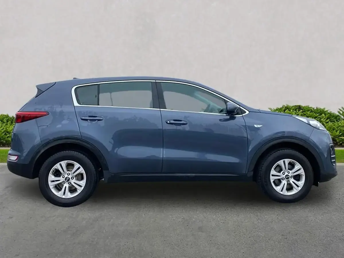 Used Kia Sportage 130 HP (95 kW) 2017 Blue SUV