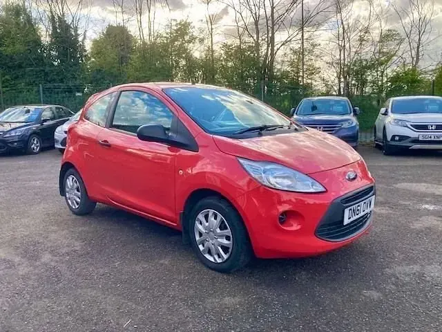 Używany Ford Ka Studio 69 KM (50 kW) 2011 Czerwony Hatchback