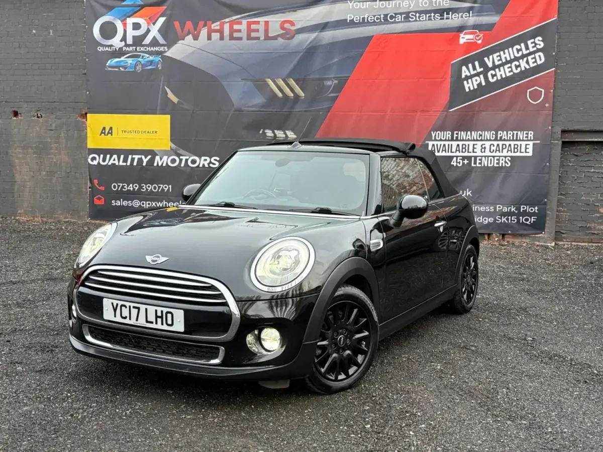 Begagnad Mini Cooper Cabriolet 2017 Svart Cab
