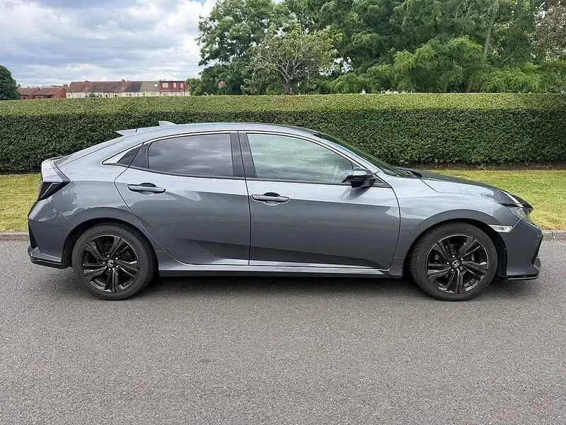 Used Honda Civic SR 126 HP (92 kW) 2018 Grey Hatchback