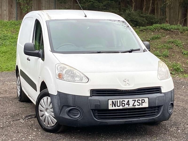 Used Peugeot Partner S 2014 White