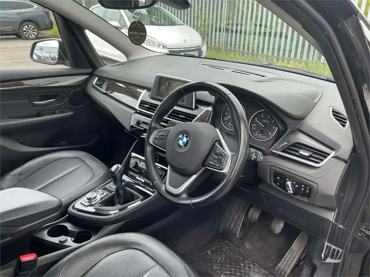 Used BMW 218 Luxury Line 2015 Black Estate