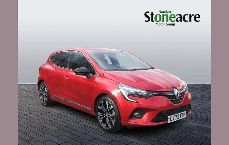 Used Renault Clio V Techno 143 HP (105 kW) 2023 Red Hatchback