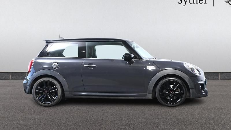 Używany Mini Cooper S Hatch 189 KM (139 kW) 2019 Szary Hatchback