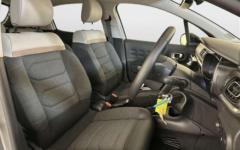 Used Citroën C3 PureTech 110 HP (80 kW) 2024 Grey Hatchback