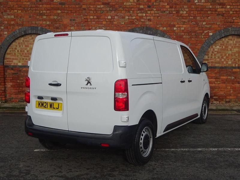 Used Peugeot Expert 2021 White Van