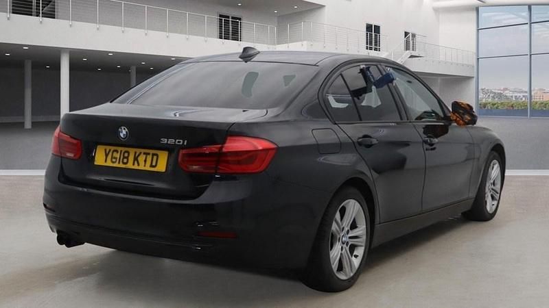 Begagnad BMW 320 Sport Line 2018 Svart Sedan