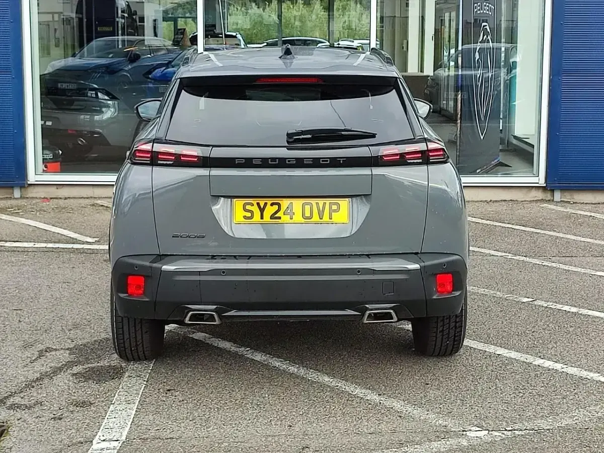 Used Peugeot 2008 Allure 129 HP (94 kW) 2024 Grey SUV