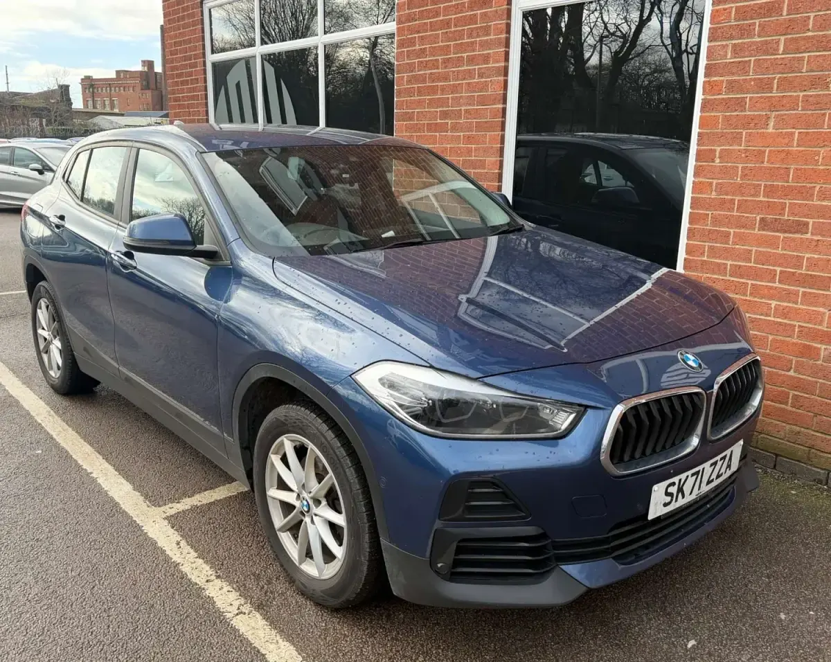 Begagnad BMW X2 Sport Line 2021 Blå SUV