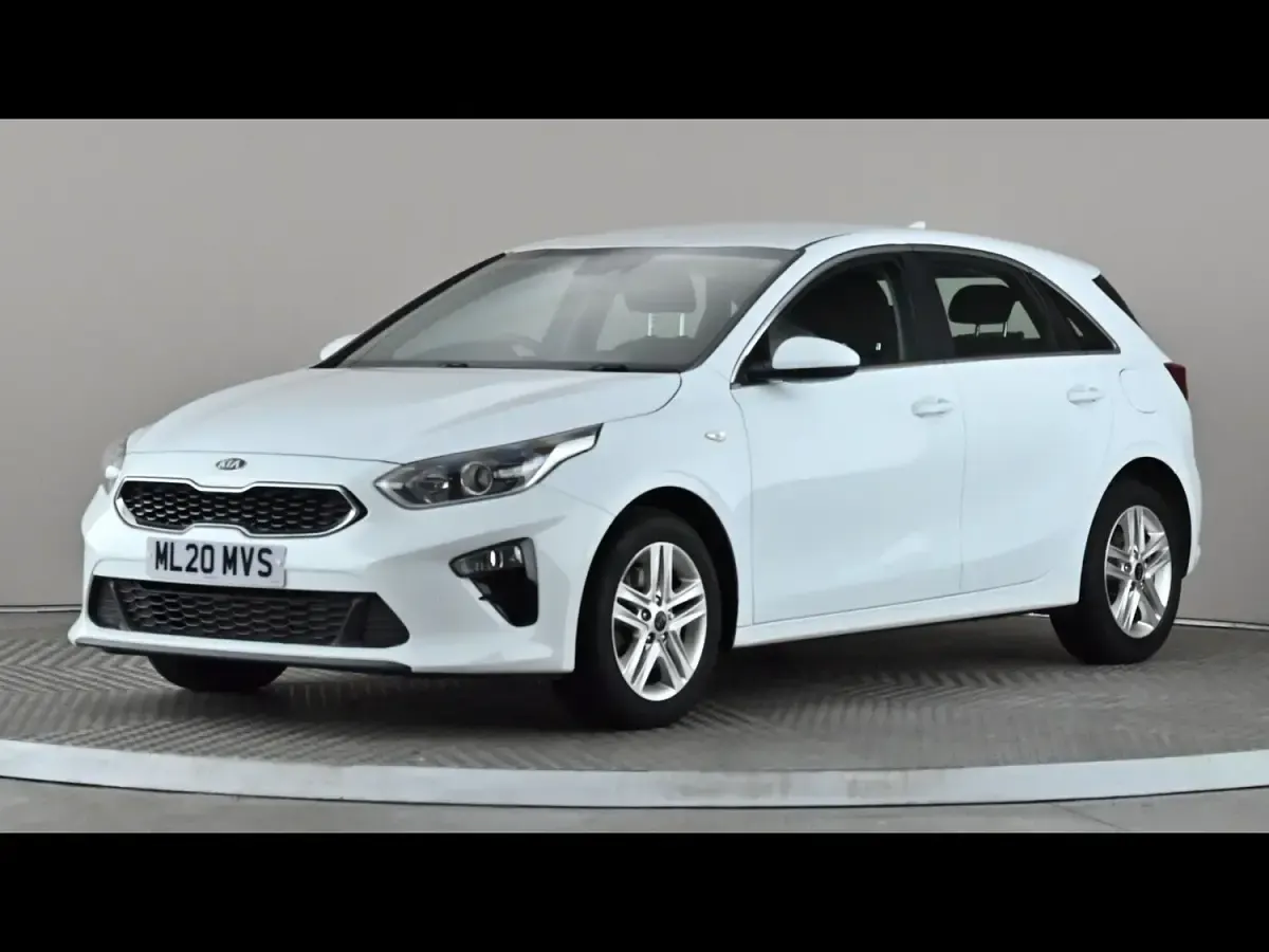Used Kia Ceed 120 HP (88 kW) 2020 White Hatchback