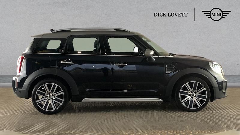 Used Mini Cooper Countryman Exclusive 134 HP (98 kW) 2022 Black SUV