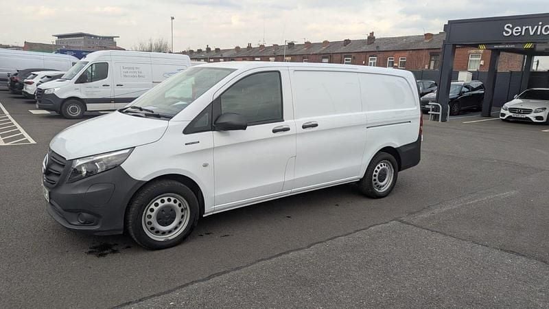 Used Mercedes e-Vito Progressive 85 kW (116 HP) 2023 White MPV