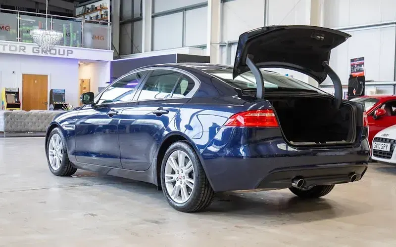 Used Jaguar XE Ingenium 200 HP (147 kW) 2019 Sedan