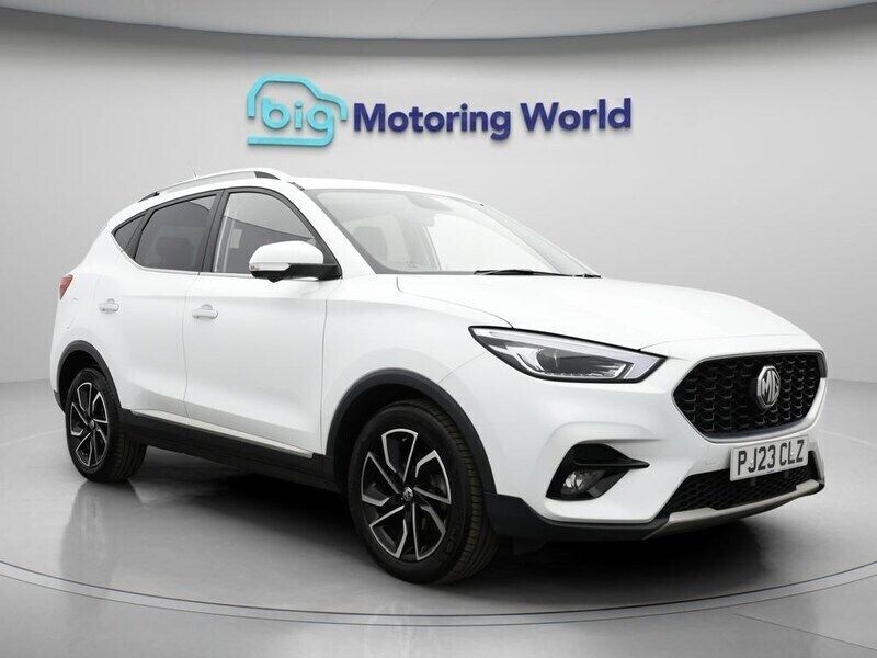 White Used 2023 MG ZS Exclusive Sedan | £12,700 (Good price) - Image 1/4