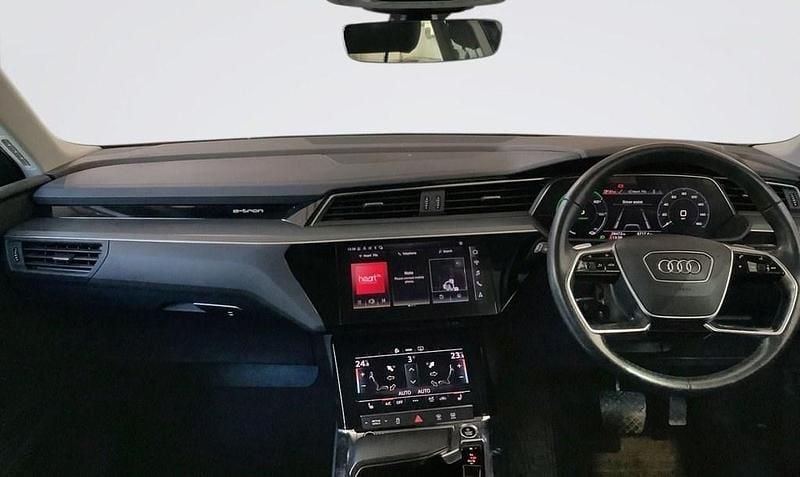 Used Audi e-tron Comfort 230 kW (313 HP) 2021 Blue SUV