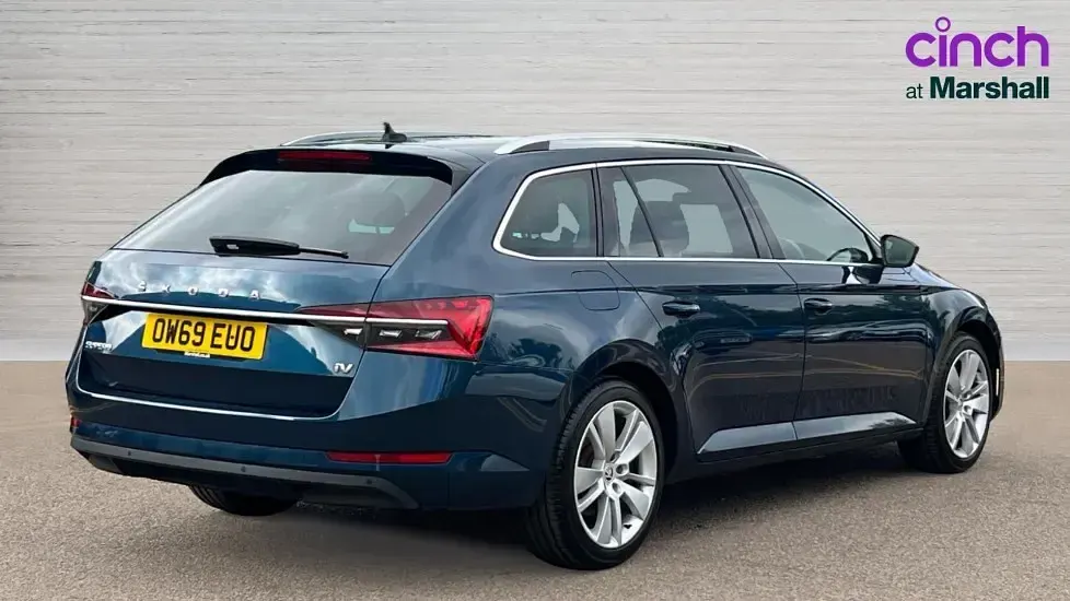 Usado Skoda Superb SE L 218 CV (160 kW) 2020 Azul
