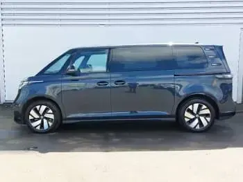 Używany VW ID. Buzz Pro 210 kW (286 KM) 2025 Niebieski Minivan