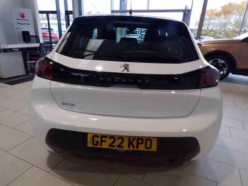 Used Peugeot 208 Active Premium 74 HP (54 kW) 2022 White Hatchback