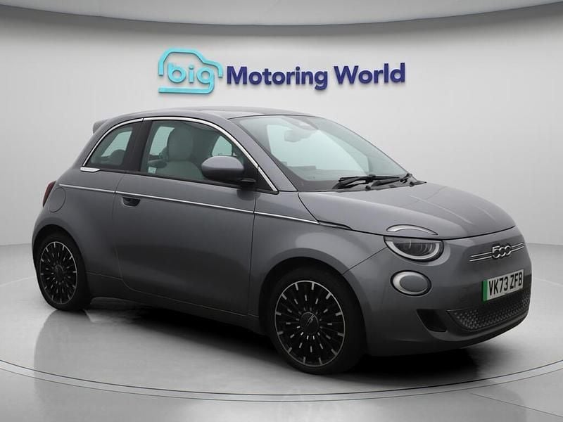 Grey Used 2023 Fiat 500e La Prima Hatchback | £18,700 (Expensive) - Image 1/4