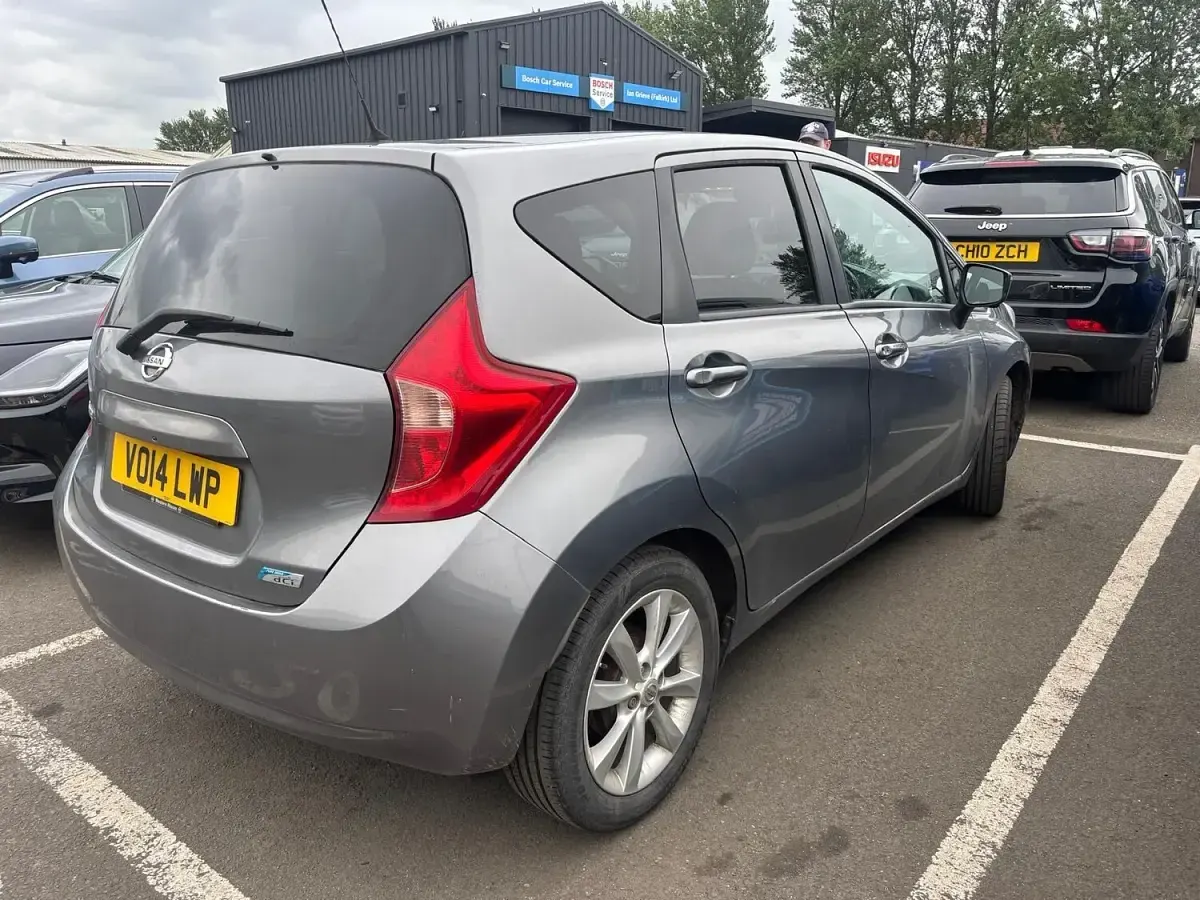 Used Nissan Note Tekna 90 HP (66 kW) 2014 Grey Hatchback