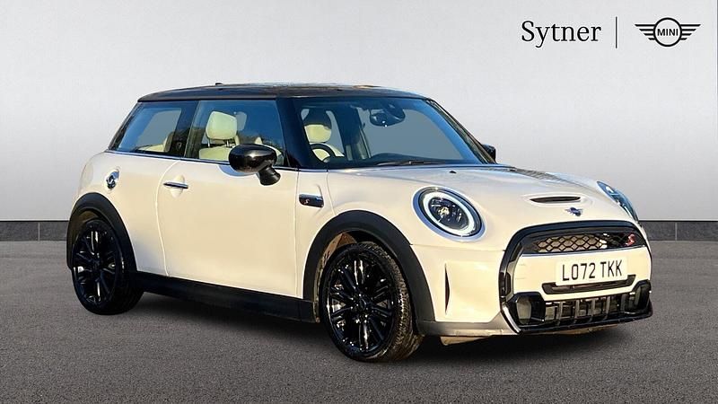 White Used 2022 Mini Cooper S Exclusive Hatchback | £21,500 (Fair price) - Image 1/4