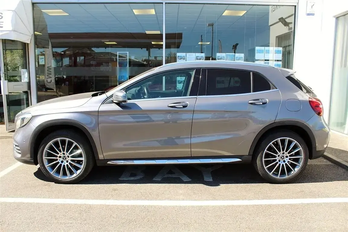 Used Mercedes GLA180 AMG line 134 HP (98 kW) 2020 Grey SUV