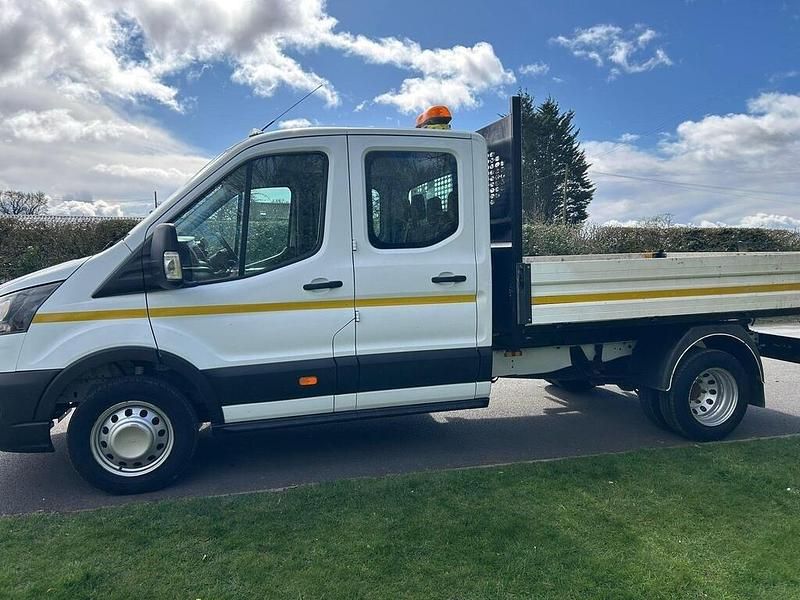 Begagnad Ford Transit 130 HK (95 kW) 2021 Vit Cab