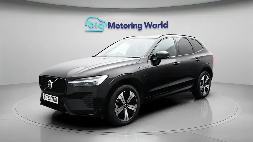 Used Volvo XC60 Plus 350 HP (257 kW) 2023 Black SUV