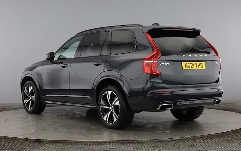 Usado Volvo XC90 R-Design 235 HP (172 kW) 2021 SUV