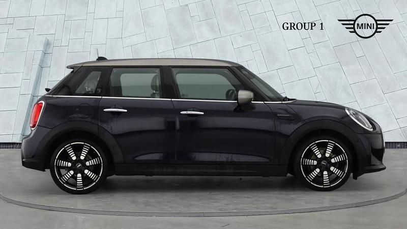 Used Mini Cooper Exclusive 134 HP (98 kW) 2021 Black Hatchback