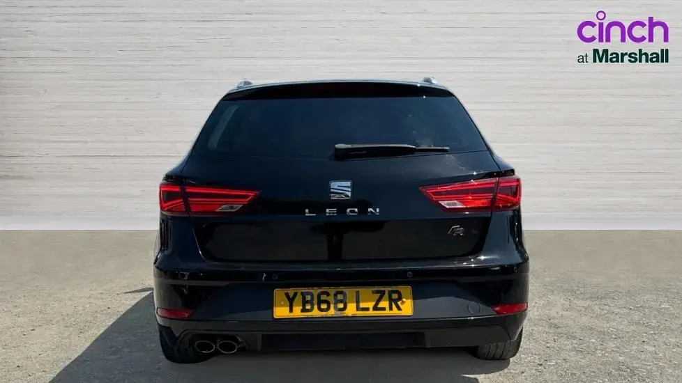 Used Seat Leon FR 130 HP (95 kW) 2018 Midnight black