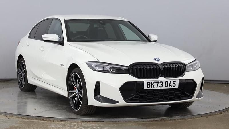 White Used 2023 BMW 330e M Sport | £33,485 (A bit pricey) - Image 1/4