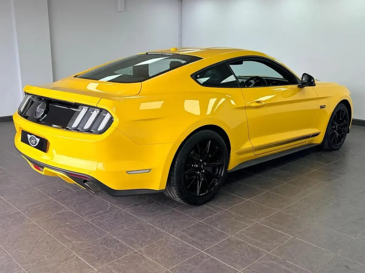 Used Ford Mustang GT Fastback 2018 Yellow Coupe