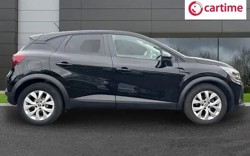 Used Renault Captur Iconic 91 HP (66 kW) 2022 Black SUV