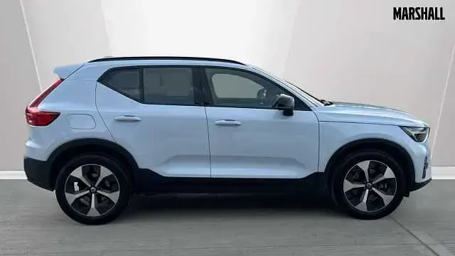 Used Volvo XC40 Plus 194 HP (142 kW) 2024 Blue SUV