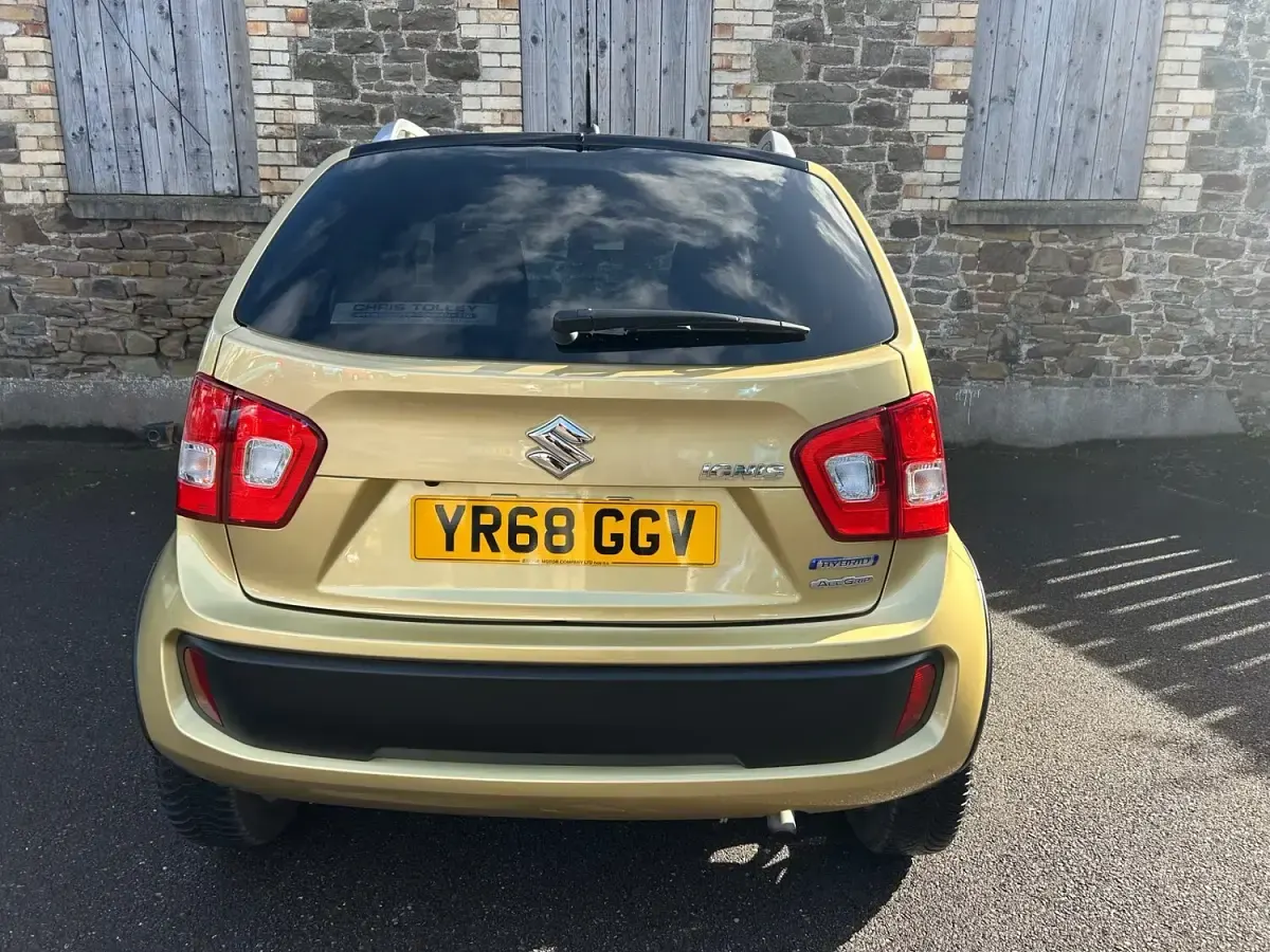 Used Suzuki Ignis SZ5 90 HP (66 kW) 2018 Gold Hatchback