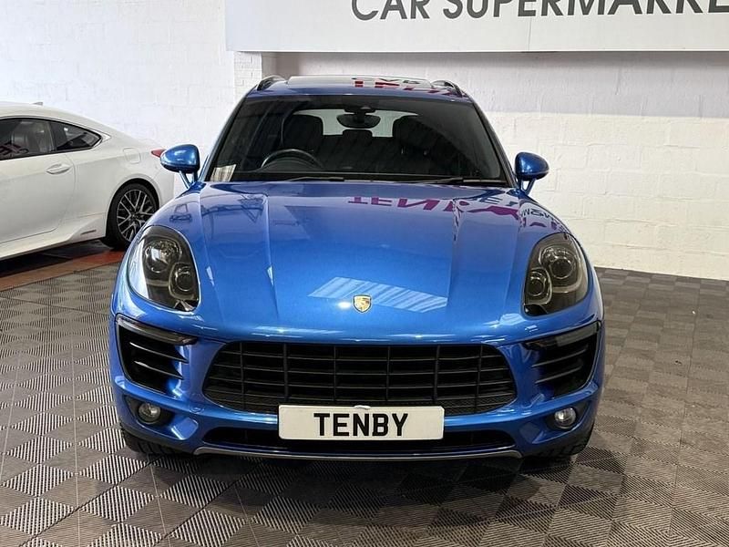 Used Porsche Macan 258 HP (189 kW) 2016 Blue SUV