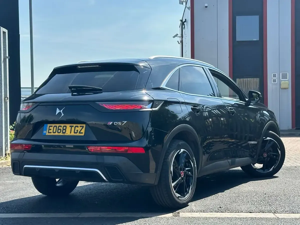 Used DS Automobiles DS7 Crossback Performance 130 HP (95 kW) 2018 Black SUV