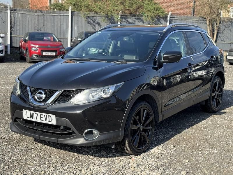 Used Nissan Qashqai Tekna 2017 Black SUV