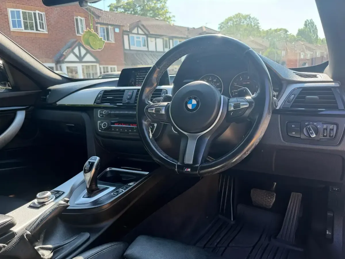 Used BMW 320 M Sport 2015 White Hatchback